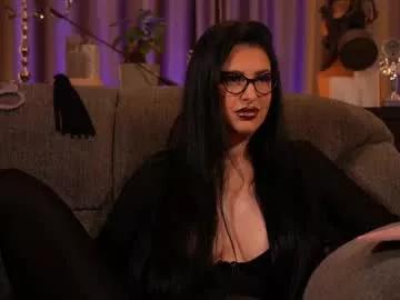 mistresskellykent from Chaturbate is Freechat