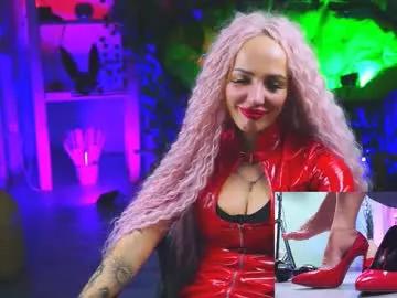 Check-out the world of girls and talk with our steaming hot slutz, bringing your desired characters to life with authentic apparel and cam streams.
