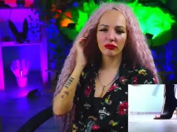 Check-out the world of girls and talk with our steaming hot slutz, bringing your desired characters to life with authentic apparel and cam streams.