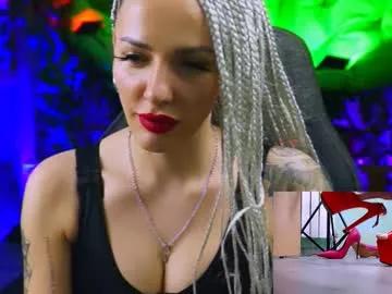 Check-out the world of girls and talk with our steaming hot slutz, bringing your desired characters to life with authentic apparel and cam streams.