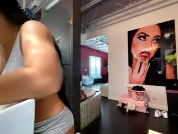 Photos of naughtynadiask from Chaturbate is Freechat