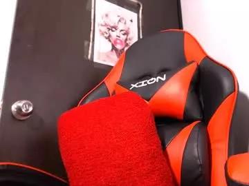 Check-out the world of girls and talk with our steaming hot slutz, bringing your desired characters to life with authentic apparel and cam streams.