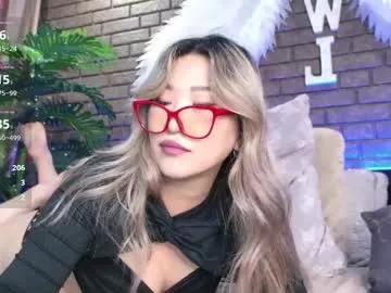 Check-out the world of girls and talk with our steaming hot slutz, bringing your desired characters to life with authentic apparel and cam streams.