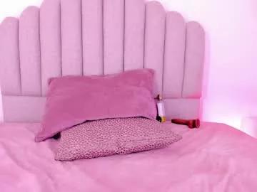 Check-out the world of girls and talk with our steaming hot slutz, bringing your desired characters to life with authentic apparel and cam streams.