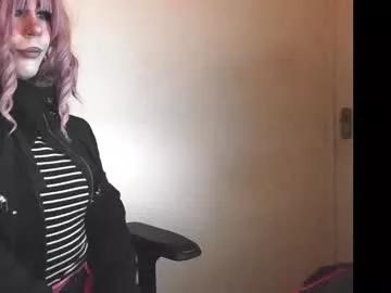 Check-out the world of girls and talk with our steaming hot slutz, bringing your desired characters to life with authentic apparel and cam streams.