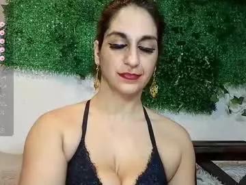 Check-out the world of girls and talk with our steaming hot slutz, bringing your desired characters to life with authentic apparel and cam streams.
