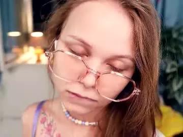 Spur your fetishes: Get dirty and flatter these gorgeous girls hosts, who will reward you with wild apparel and vibrating toys.