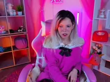 Check-out the world of girls and talk with our steaming hot slutz, bringing your desired characters to life with authentic apparel and cam streams.