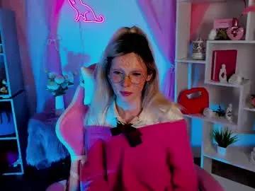 Check-out the world of girls and talk with our steaming hot slutz, bringing your desired characters to life with authentic apparel and cam streams.