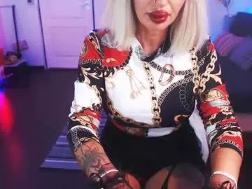 Check-out the world of girls and talk with our steaming hot slutz, bringing your desired characters to life with authentic apparel and cam streams.