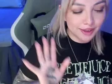 Check-out the world of girls and talk with our steaming hot slutz, bringing your desired characters to life with authentic apparel and cam streams.