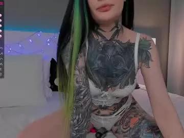 Check-out the world of girls and talk with our steaming hot slutz, bringing your desired characters to life with authentic apparel and cam streams.
