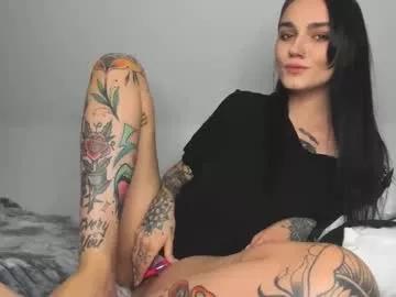 Check-out the world of girls and talk with our steaming hot slutz, bringing your desired characters to life with authentic apparel and cam streams.
