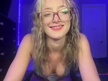 Spur your fetishes: Get dirty and flatter these gorgeous girls hosts, who will reward you with wild apparel and vibrating toys.