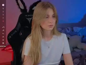 Masturbate to these cute estonia streamers, showcasing their unmatched sexiness and hot talents.