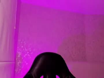 Check-out the world of girls and talk with our steaming hot slutz, bringing your desired characters to life with authentic apparel and cam streams.