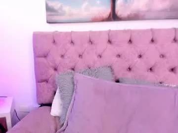 Check-out the world of girls and talk with our steaming hot slutz, bringing your desired characters to life with authentic apparel and cam streams.