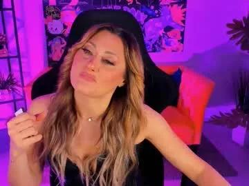 Check-out the world of girls and talk with our steaming hot slutz, bringing your desired characters to life with authentic apparel and cam streams.