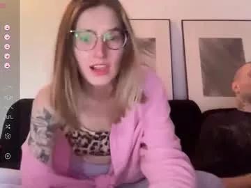 Check-out the world of girls and talk with our steaming hot slutz, bringing your desired characters to life with authentic apparel and cam streams.