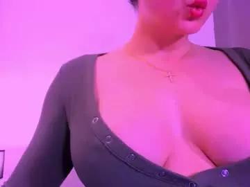 Check-out the world of girls and talk with our steaming hot slutz, bringing your desired characters to life with authentic apparel and cam streams.