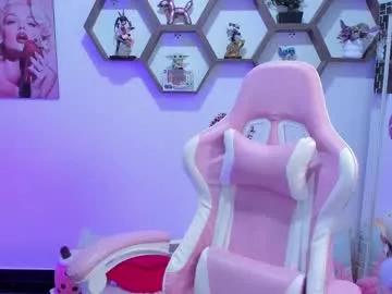 Check-out the world of girls and talk with our steaming hot slutz, bringing your desired characters to life with authentic apparel and cam streams.