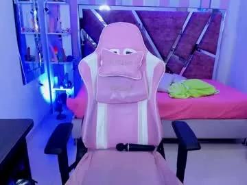 Check-out the world of girls and talk with our steaming hot slutz, bringing your desired characters to life with authentic apparel and cam streams.