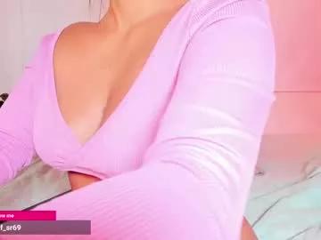 Check-out the world of girls and talk with our steaming hot slutz, bringing your desired characters to life with authentic apparel and cam streams.