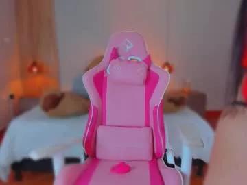 Check-out the world of girls and talk with our steaming hot slutz, bringing your desired characters to life with authentic apparel and cam streams.