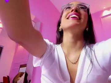 Check-out the world of girls and talk with our steaming hot slutz, bringing your desired characters to life with authentic apparel and cam streams.