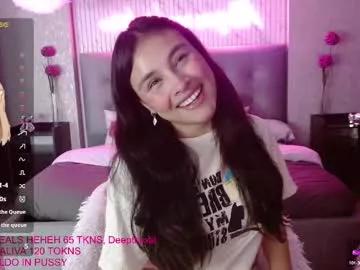 Check-out the world of girls and talk with our steaming hot slutz, bringing your desired characters to life with authentic apparel and cam streams.