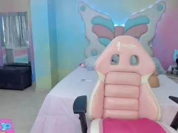 Check-out the world of girls and talk with our steaming hot slutz, bringing your desired characters to life with authentic apparel and cam streams.