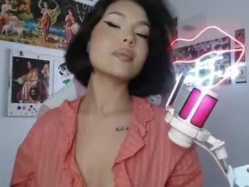 Check-out the world of girls and talk with our steaming hot slutz, bringing your desired characters to life with authentic apparel and cam streams.