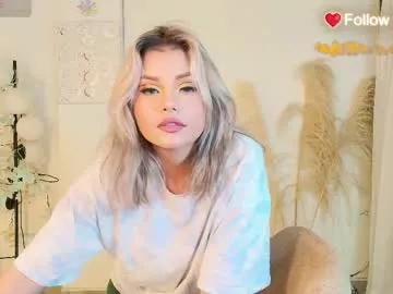 Check-out the world of girls and talk with our steaming hot slutz, bringing your desired characters to life with authentic apparel and cam streams.