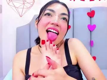 Check-out the world of girls and talk with our steaming hot slutz, bringing your desired characters to life with authentic apparel and cam streams.