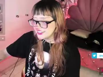 Check-out the world of girls and talk with our steaming hot slutz, bringing your desired characters to life with authentic apparel and cam streams.