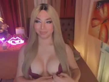 Check-out the world of girls and talk with our steaming hot slutz, bringing your desired characters to life with authentic apparel and cam streams.