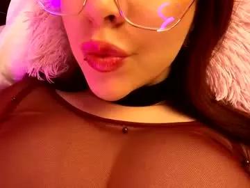 Check-out the world of girls and talk with our steaming hot slutz, bringing your desired characters to life with authentic apparel and cam streams.
