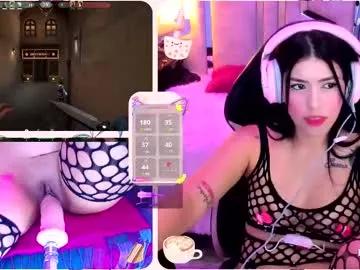 Check-out the world of girls and talk with our steaming hot slutz, bringing your desired characters to life with authentic apparel and cam streams.