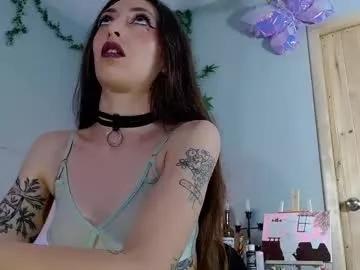 Check-out the world of girls and talk with our steaming hot slutz, bringing your desired characters to life with authentic apparel and cam streams.
