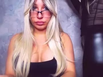 Check-out the world of girls and talk with our steaming hot slutz, bringing your desired characters to life with authentic apparel and cam streams.
