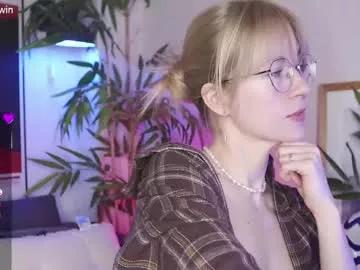 Check-out the world of girls and talk with our steaming hot slutz, bringing your desired characters to life with authentic apparel and cam streams.