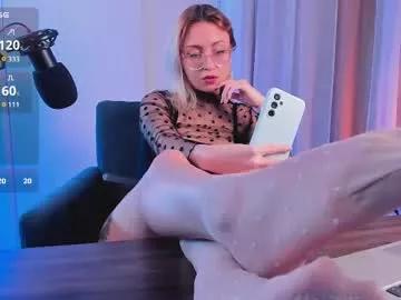 Check-out the world of girls and talk with our steaming hot slutz, bringing your desired characters to life with authentic apparel and cam streams.