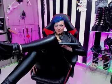 Check-out the world of girls and talk with our steaming hot slutz, bringing your desired characters to life with authentic apparel and cam streams.