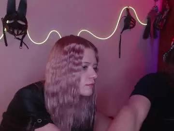 Check-out the world of girls and talk with our steaming hot slutz, bringing your desired characters to life with authentic apparel and cam streams.