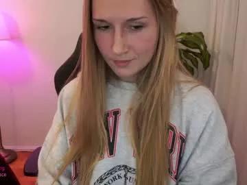 Spur your fetishes: Get dirty and flatter these gorgeous girls hosts, who will reward you with wild apparel and vibrating toys.