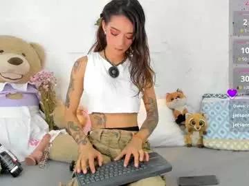 Check-out the world of girls and talk with our steaming hot slutz, bringing your desired characters to life with authentic apparel and cam streams.