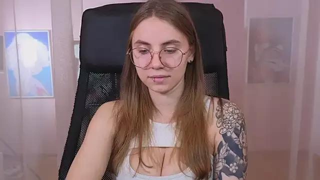 _AnnaStark_ from StripChat is Freechat