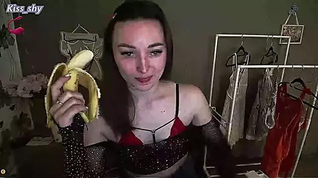 _Barbie_Kiss_ from StripChat is Freechat