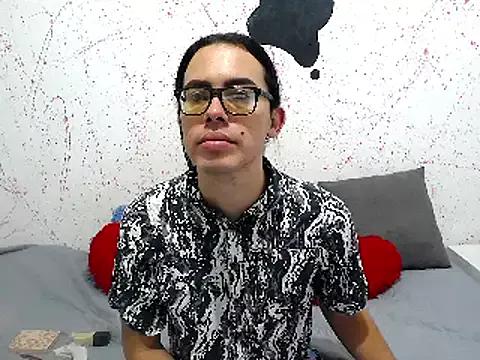 Check-out the world of girls and talk with our steaming hot slutz, bringing your desired characters to life with authentic apparel and cam streams.