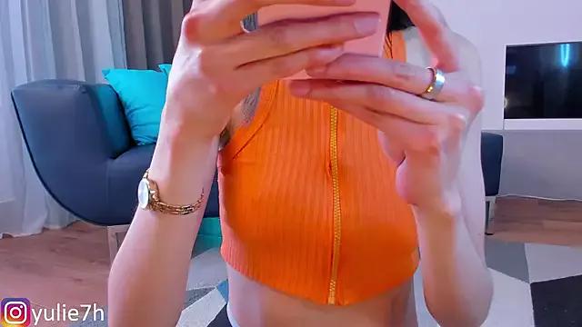 _Jessy_Moon_ from StripChat is Freechat